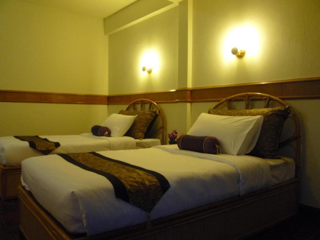 Pen Villa Hotel, Surin Beach - Sha Extra Plus Exterior foto