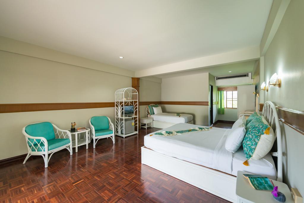 Pen Villa Hotel, Surin Beach - Sha Extra Plus Exterior foto