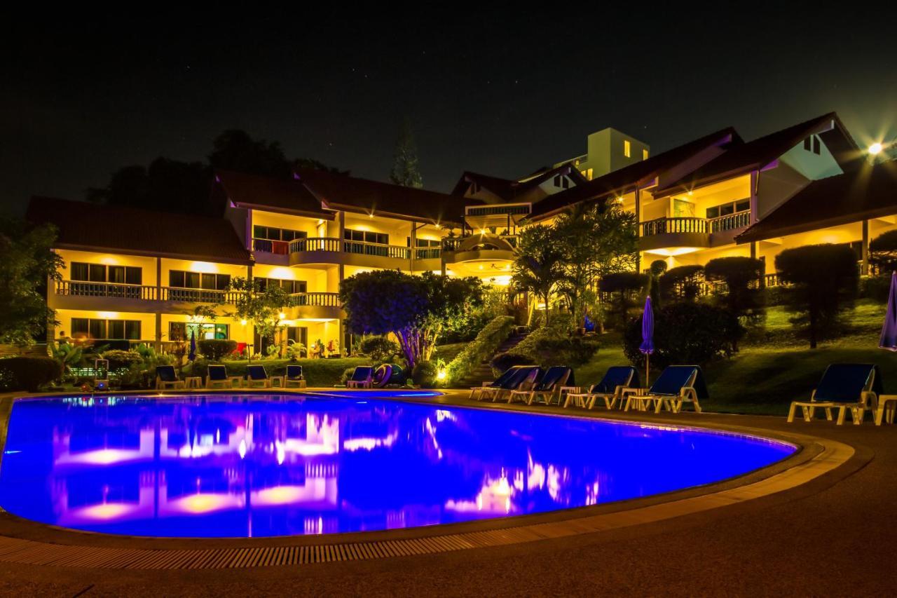 Pen Villa Hotel, Surin Beach - Sha Extra Plus Exterior foto