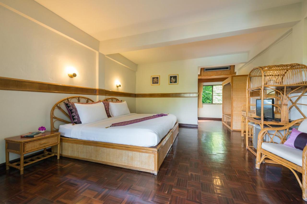 Pen Villa Hotel, Surin Beach - Sha Extra Plus Exterior foto