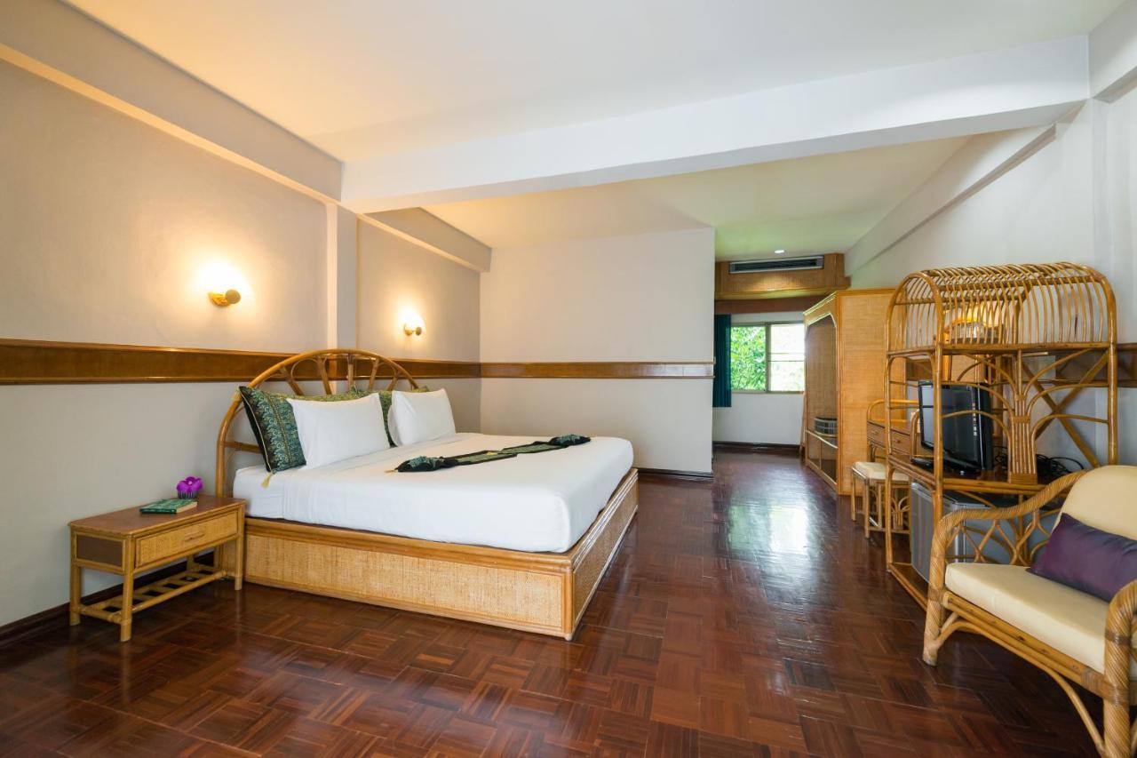 Pen Villa Hotel, Surin Beach - Sha Extra Plus Exterior foto